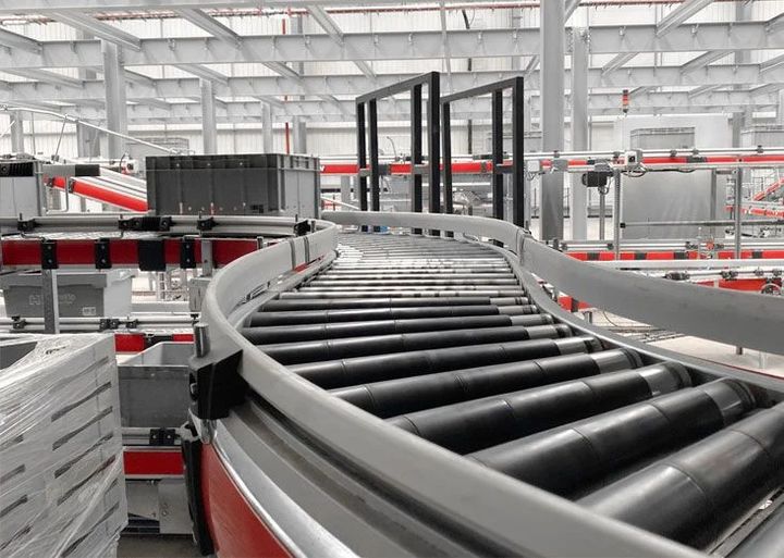 How Conveyor Belts Improve Industrial Efficiency: A Detailed Overview